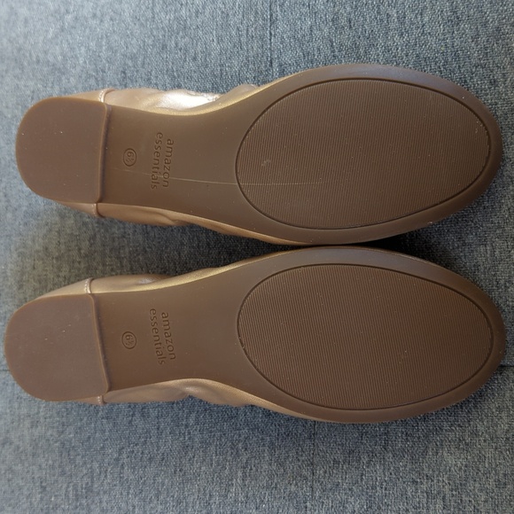Amazon Essentials Women's Ballet Flat - Picture 4 of 5
